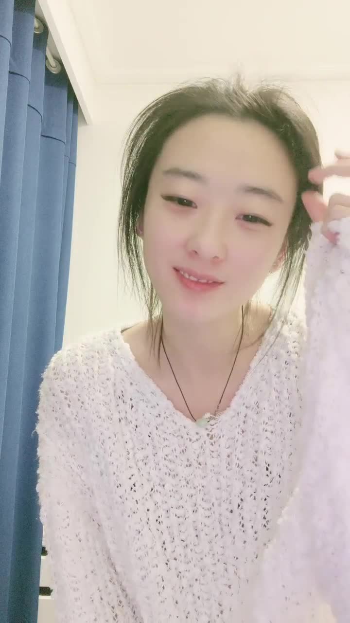 [MP4/ 3.25G] 高挑身材性感美女，大长腿小姐姐！超肥干净美穴，跳蛋塞入拉扯 - 截图1
