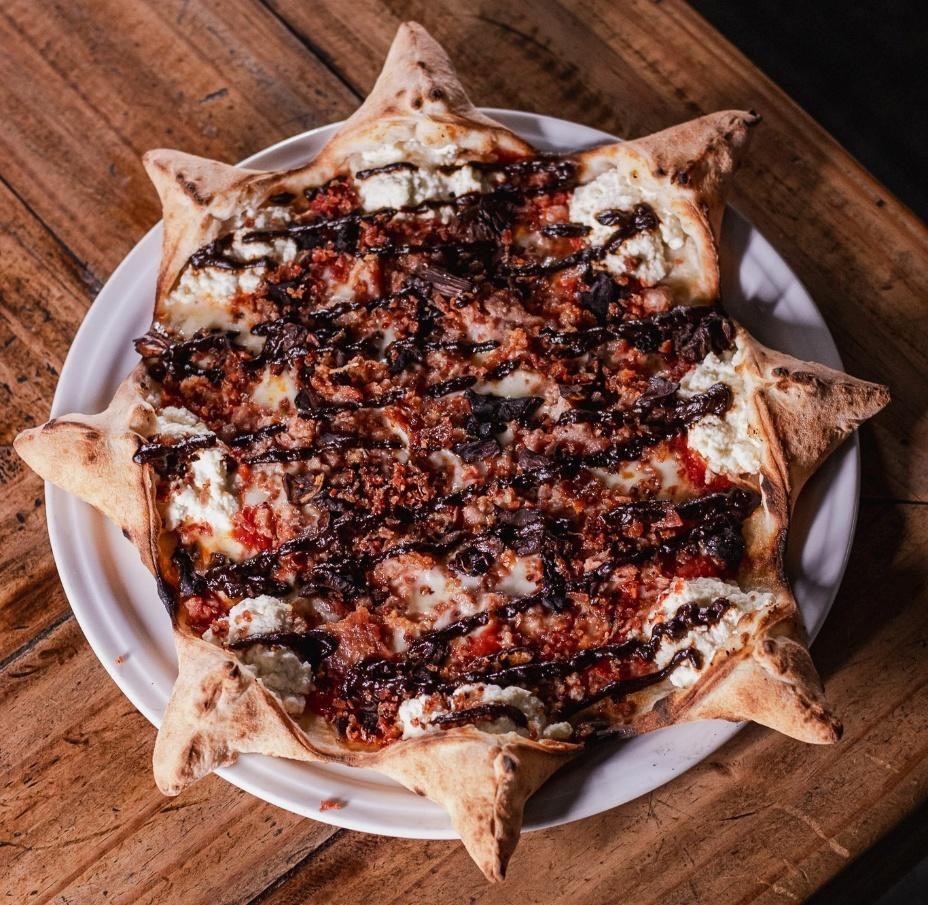 430 Gradi celebra o Carnaval com pizza em forma de estrela, em homenagem a receita clássica de Nápoles 