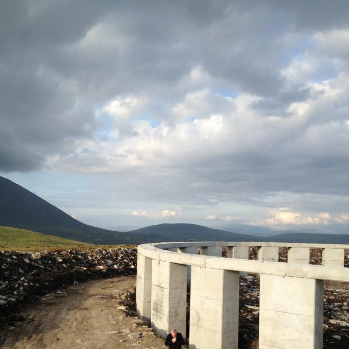 2012.AchillHenge.Outside