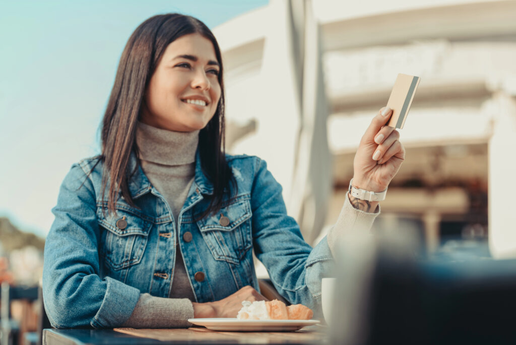 Help for Young Adults Without Credit (at a Cost)