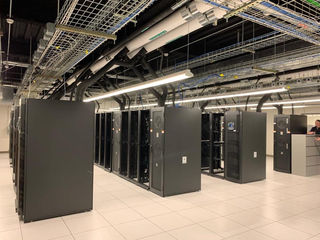 Data center power distribution, racks and overhead cable tray