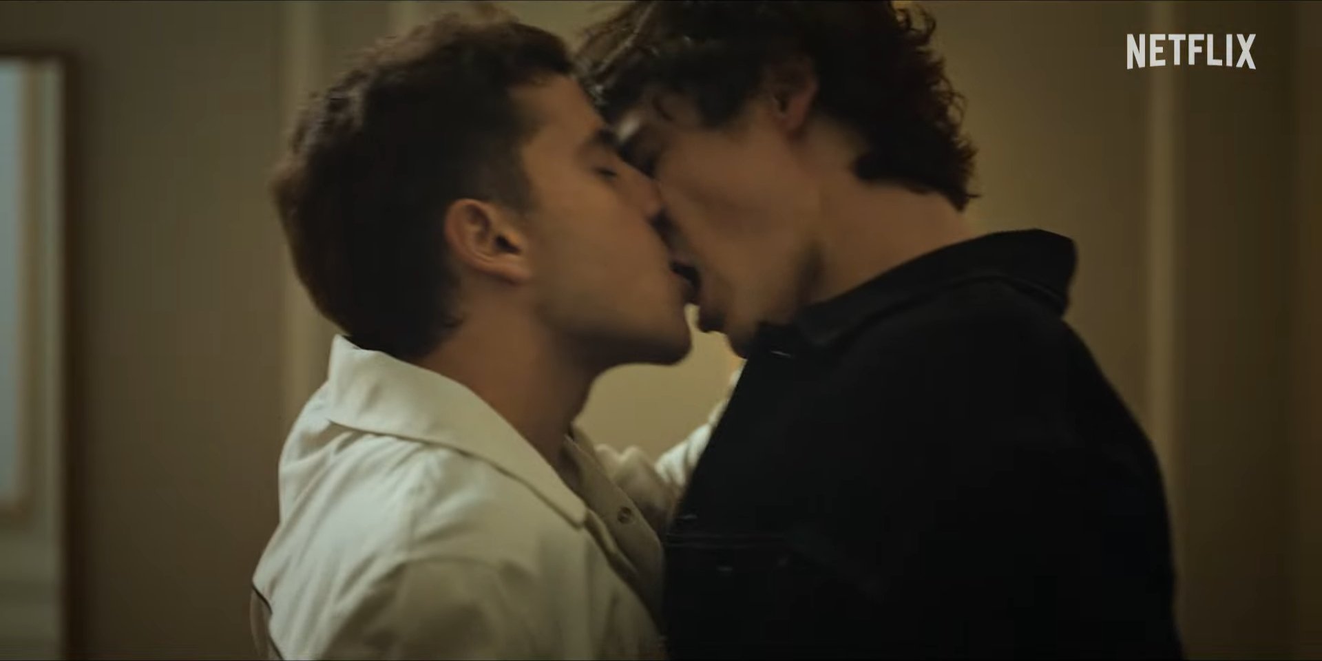 WATCH: Omar Ayuso & André Lamoglia both hook up with the same new hottie in  'Élite' season 7 trailer - Queerty
