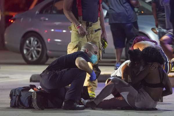 3 dead, 1 critical after fight and shooting at Midtown club