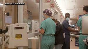 Doctor discusses future of pandemic as hospitalizations decline