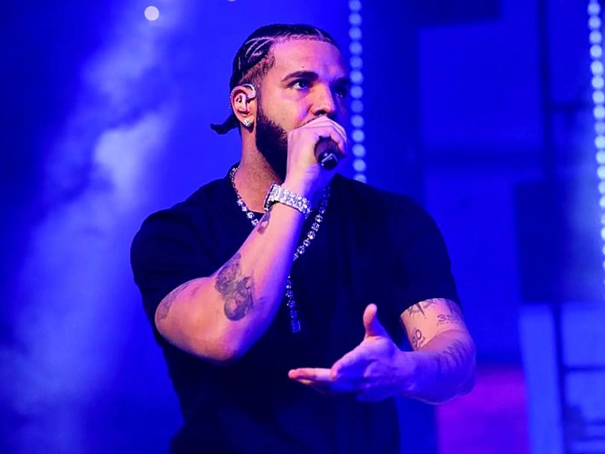 Drake le dice a sus fans que se mudará a Bayou City