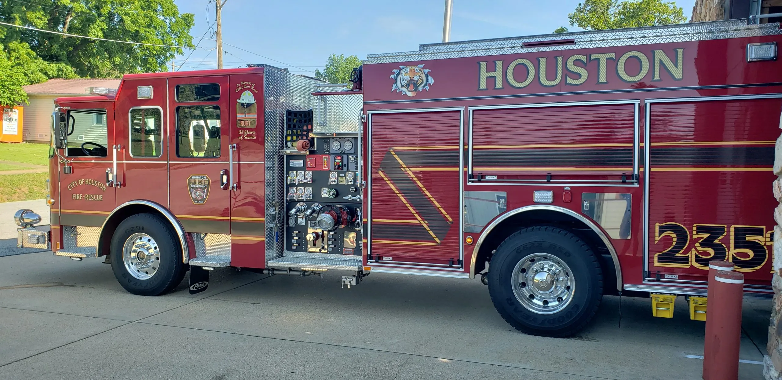 Houston to Pay $650 Million in Back Pay to Firefighters Following Landmark Agreement