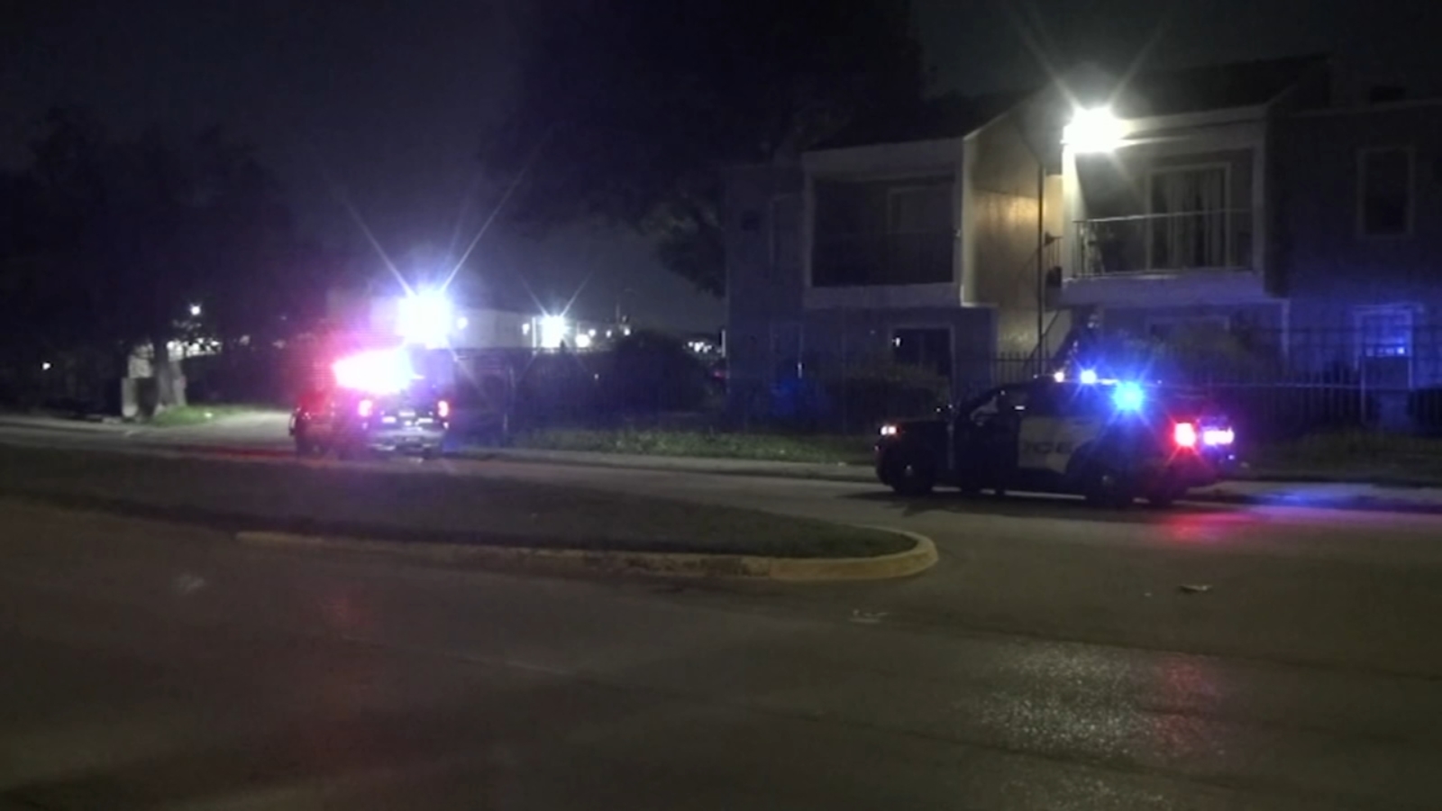 Uber Eats delivery driver shot on the job while wife and child were waiting in car, according to HPD