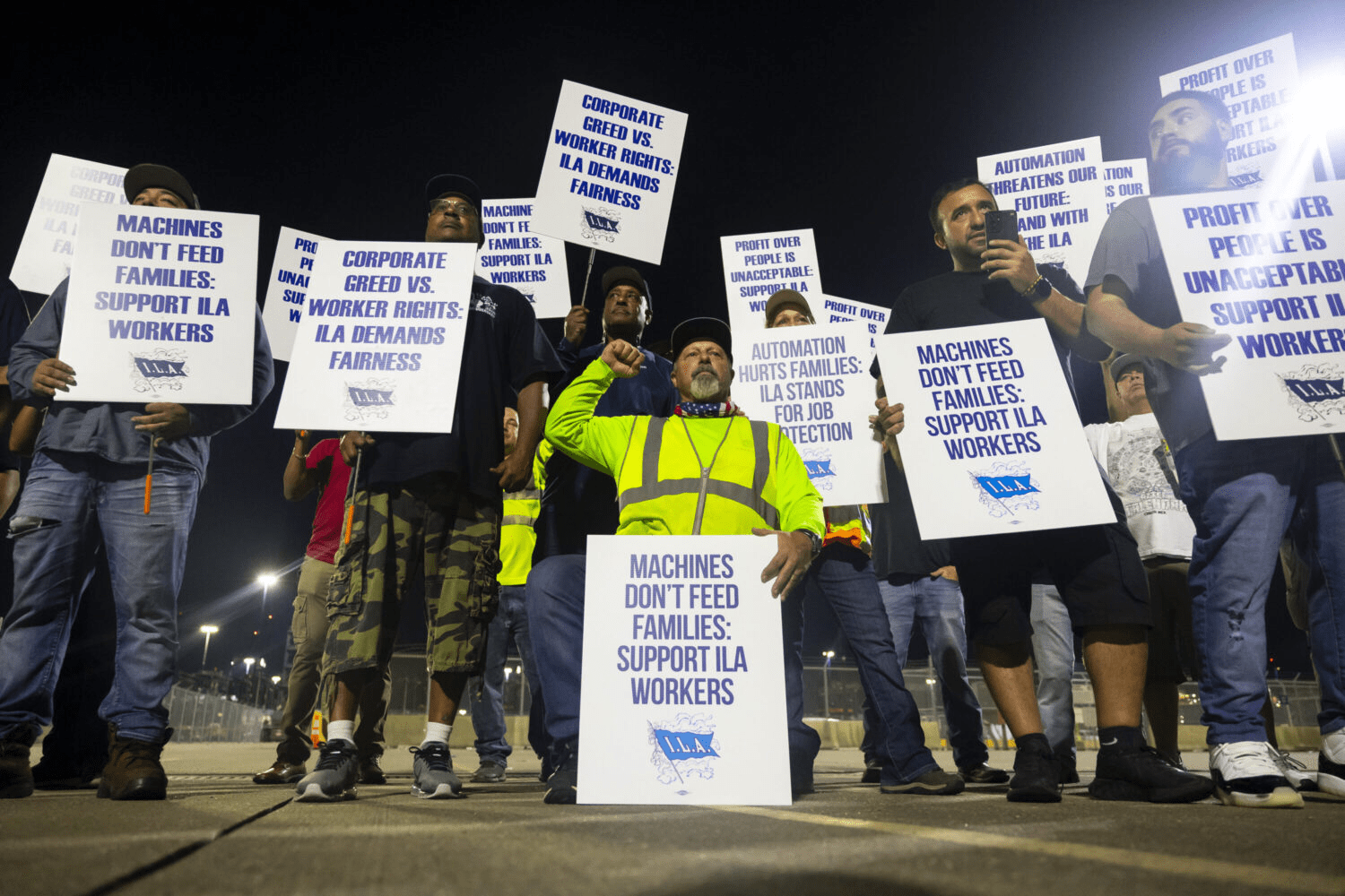 Port Houston workers picketing for better wages, protections against automation in historic strike