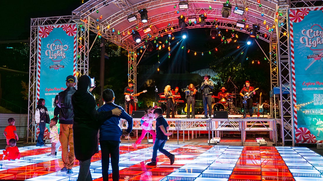 City Lights Downtown Holiday Magic Kicks Off Tonight in Houston