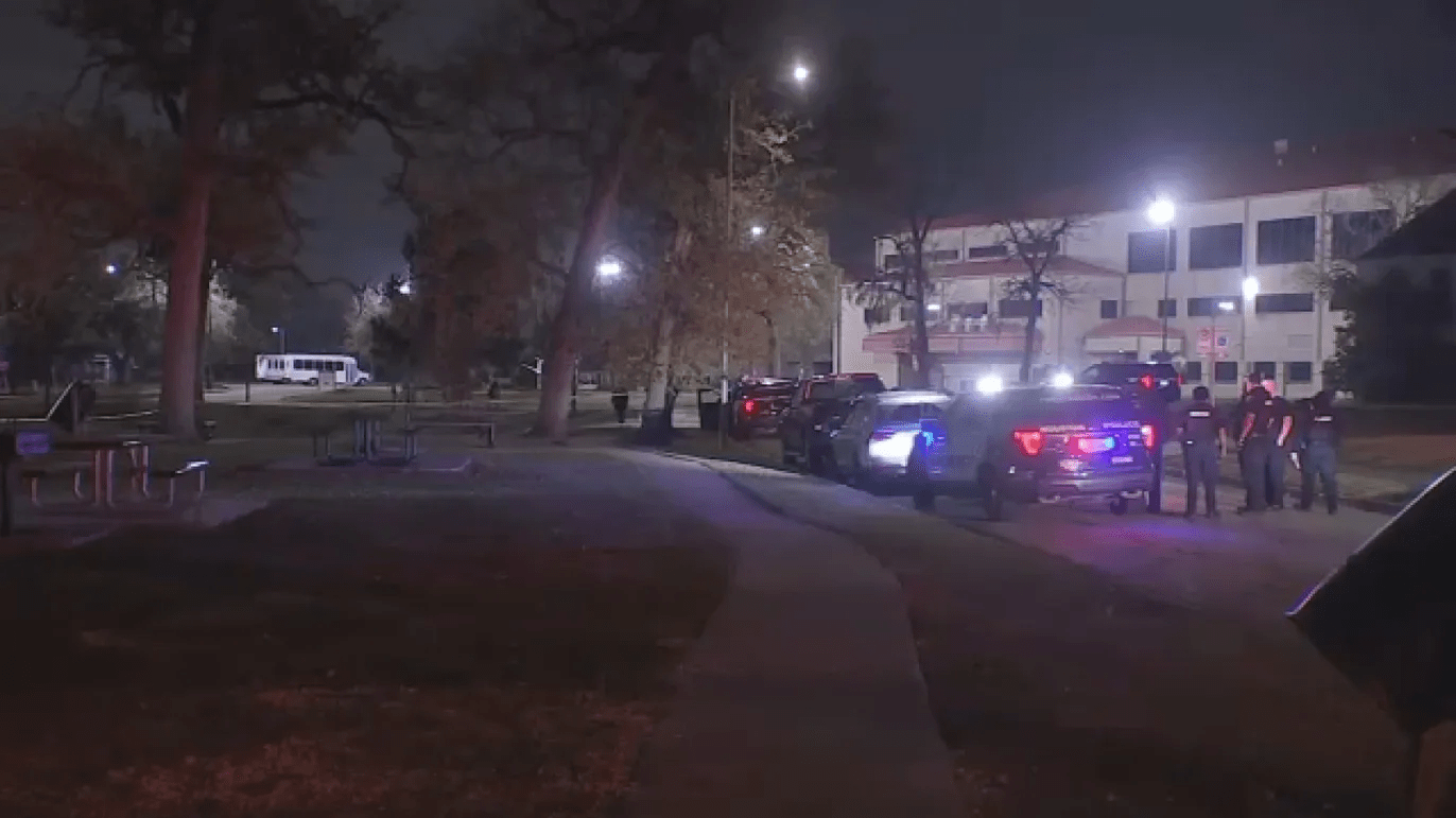 Man shot, killed after carjacking attempt at Riverside Park in Houston’s southside, HPD says