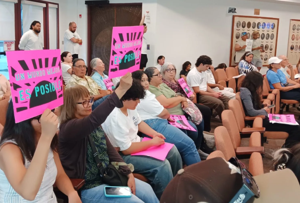 El Paso City Council Keeps Meta Data Center Deal After Heated Debate