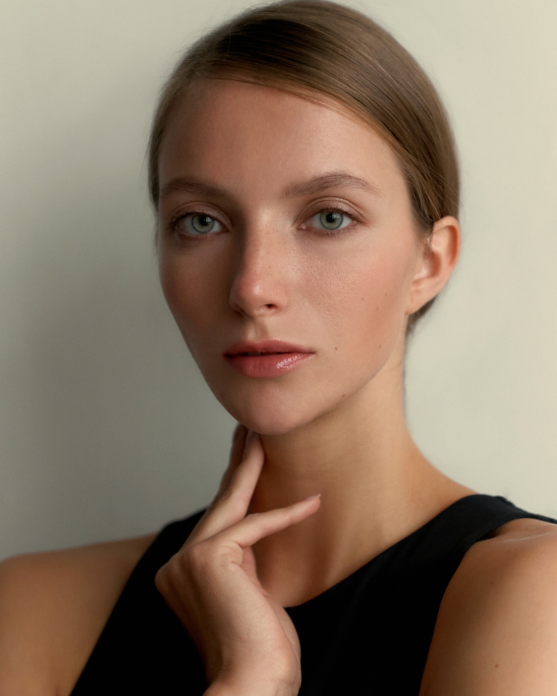 Val R Quest Artists Models - Download Creative Gradient Photo | Mobile