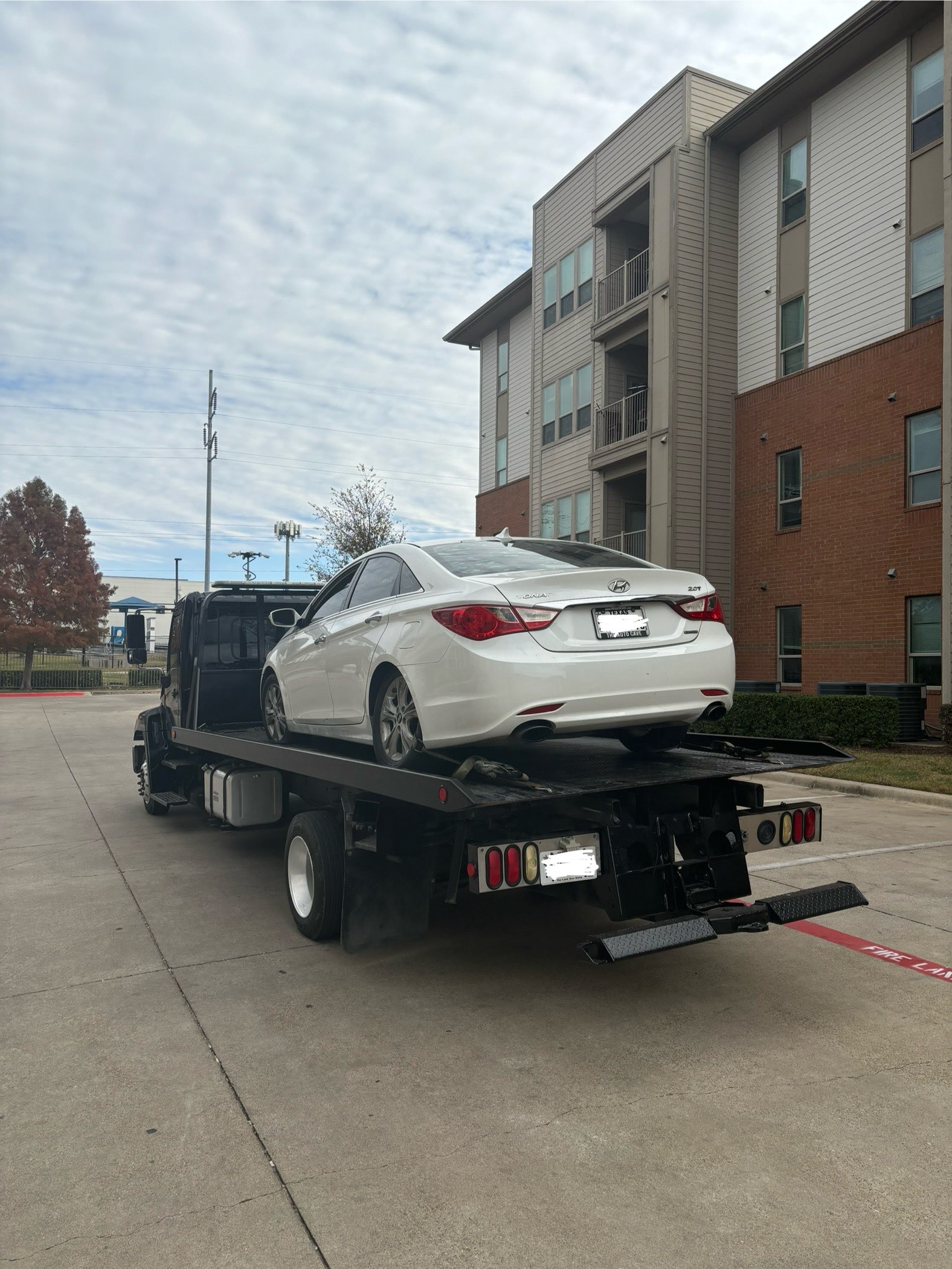 Hyundai Sonata towing and recovery job