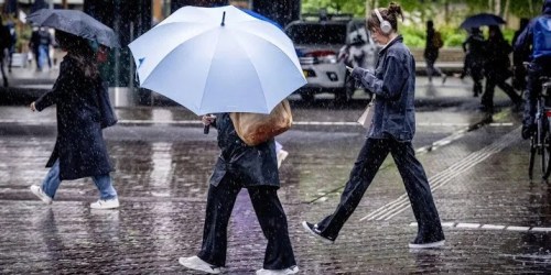 Code geel vanaf middag: pittige buien in oosten NL