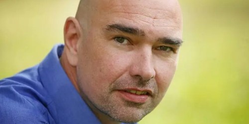 AVROTROS rouwt om Cees Geel, geliefd in Flikken Rotterdam