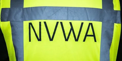 Supermarkten waarschuwen: ongare kipdijspiesjes (NVWA)