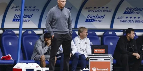 AZ-trainer Echteld baalt: slappe helft tegen Heerenveen