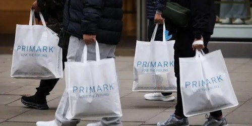 Primark gaat in VK voor het eerst kleding thuisbezorgen