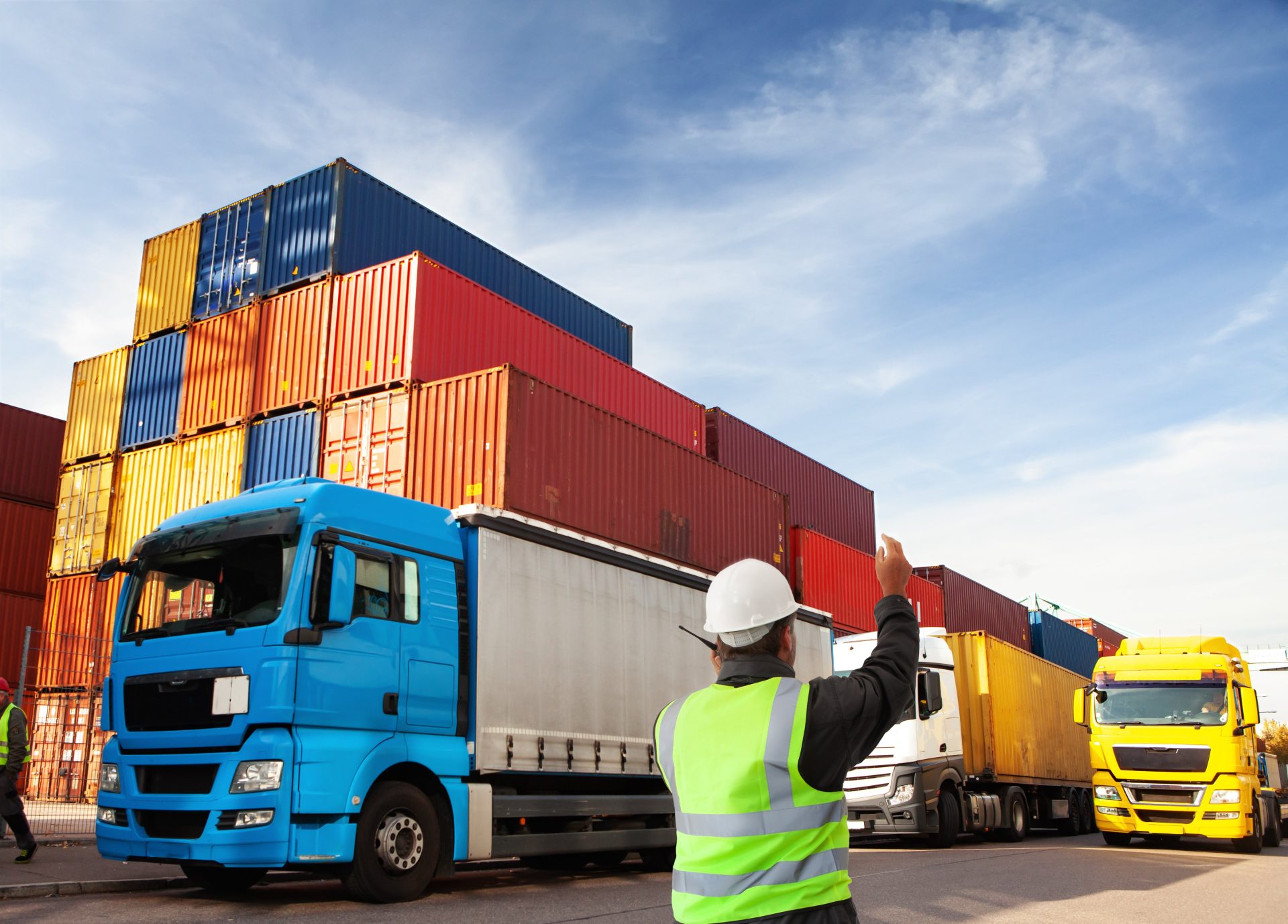 The Supply Chain Talent Shortage Impact - R2 Logistics