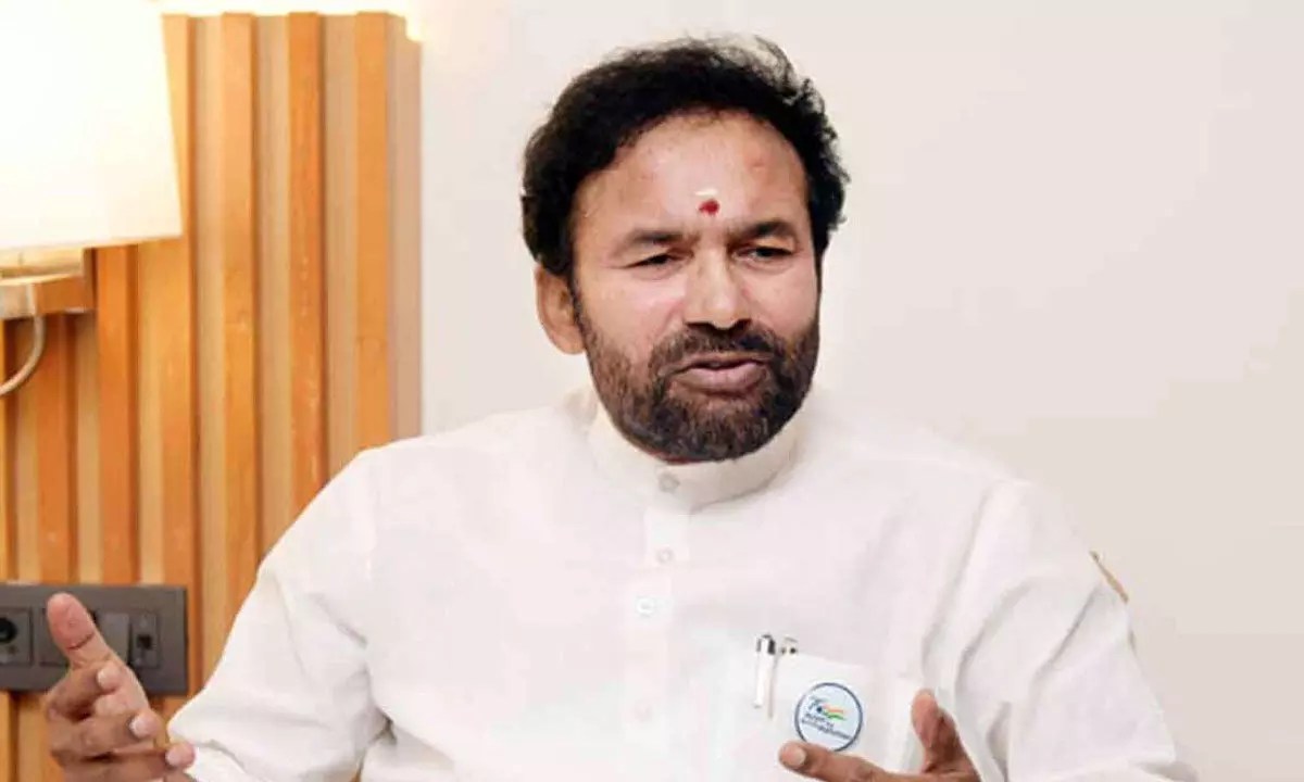 bjp chief kishan reddy visits khairatabad maha ganesh