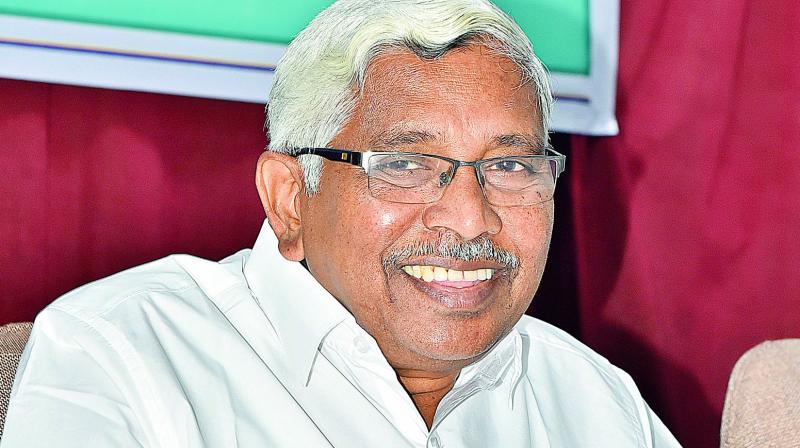 kodandaram called to send kcr to the farmhouse as soon as possible