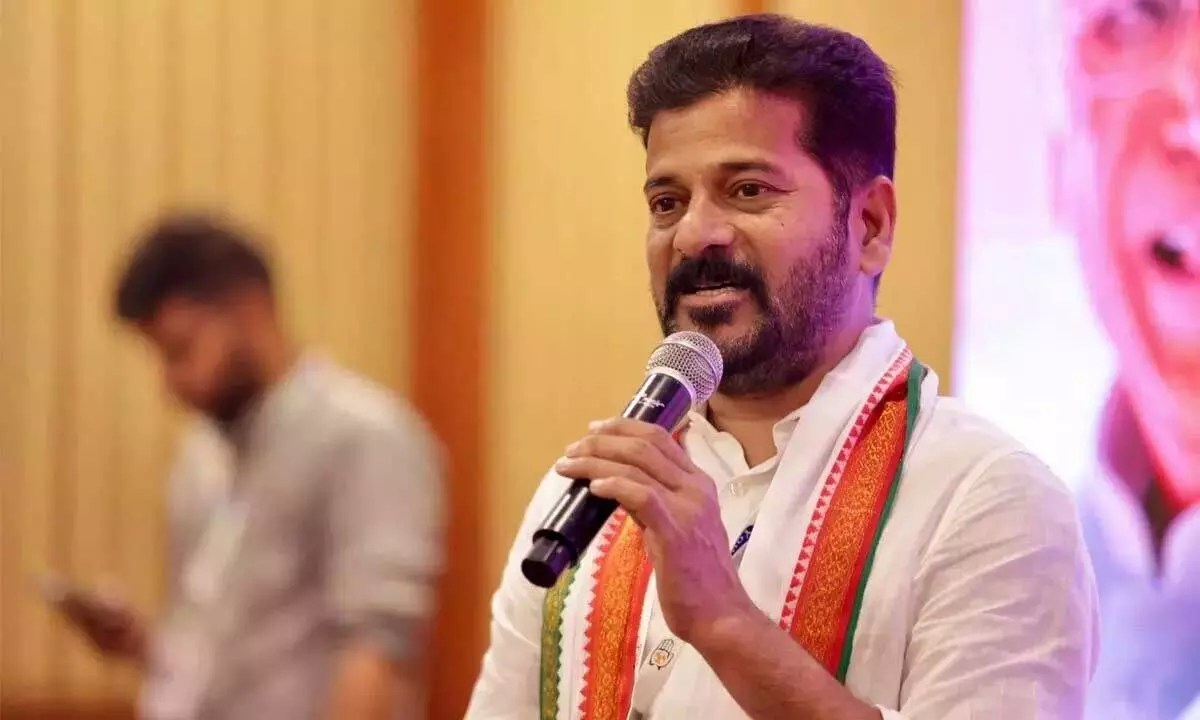 tpcc chief revanth reddys serious comments on minister ktr