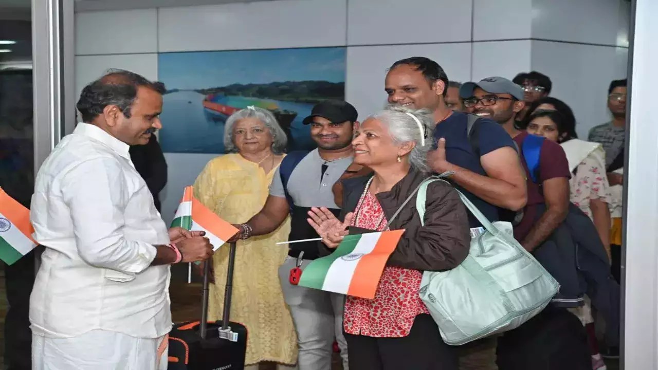 Operation Ajay SpiceJet flight with 286 passengers from Israel arrives in Delhi