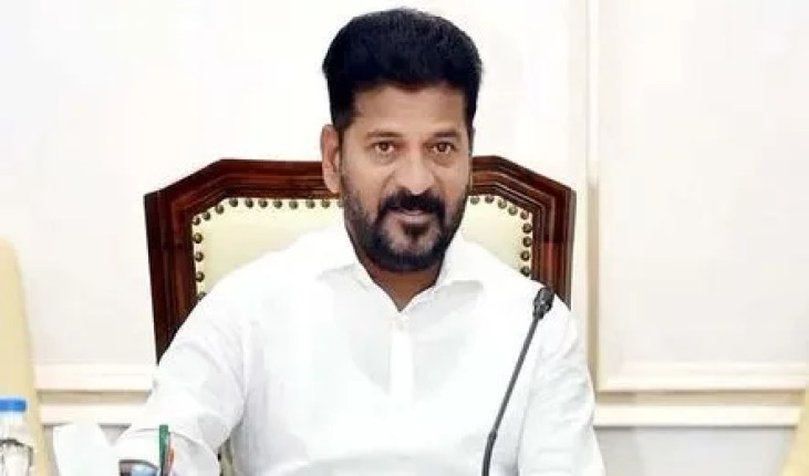 cm revanth reddy will go to delhi tomorrow