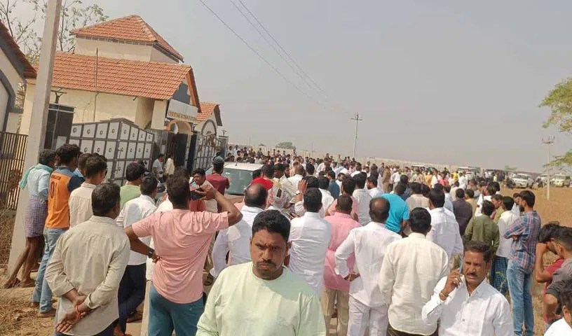 high tension at rangareddy districr kotturu