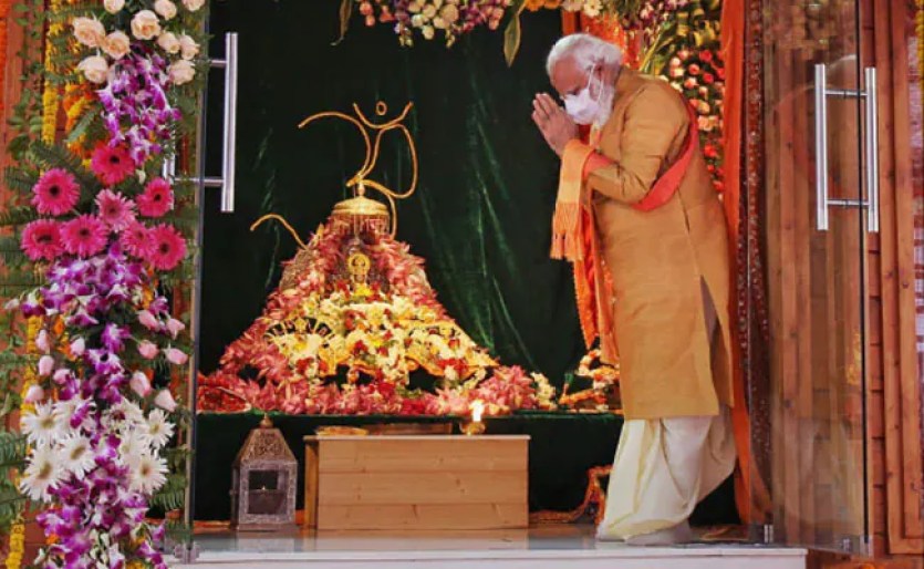 pm modi shares ram ayenge song sung by swati mehul