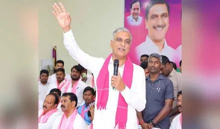 Harish Rao Fire on Komati Reddy Venkat Reddy