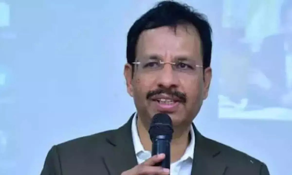 Is this much on one bike in Mandutenda? Sajjannar's shocking tweet went viral!