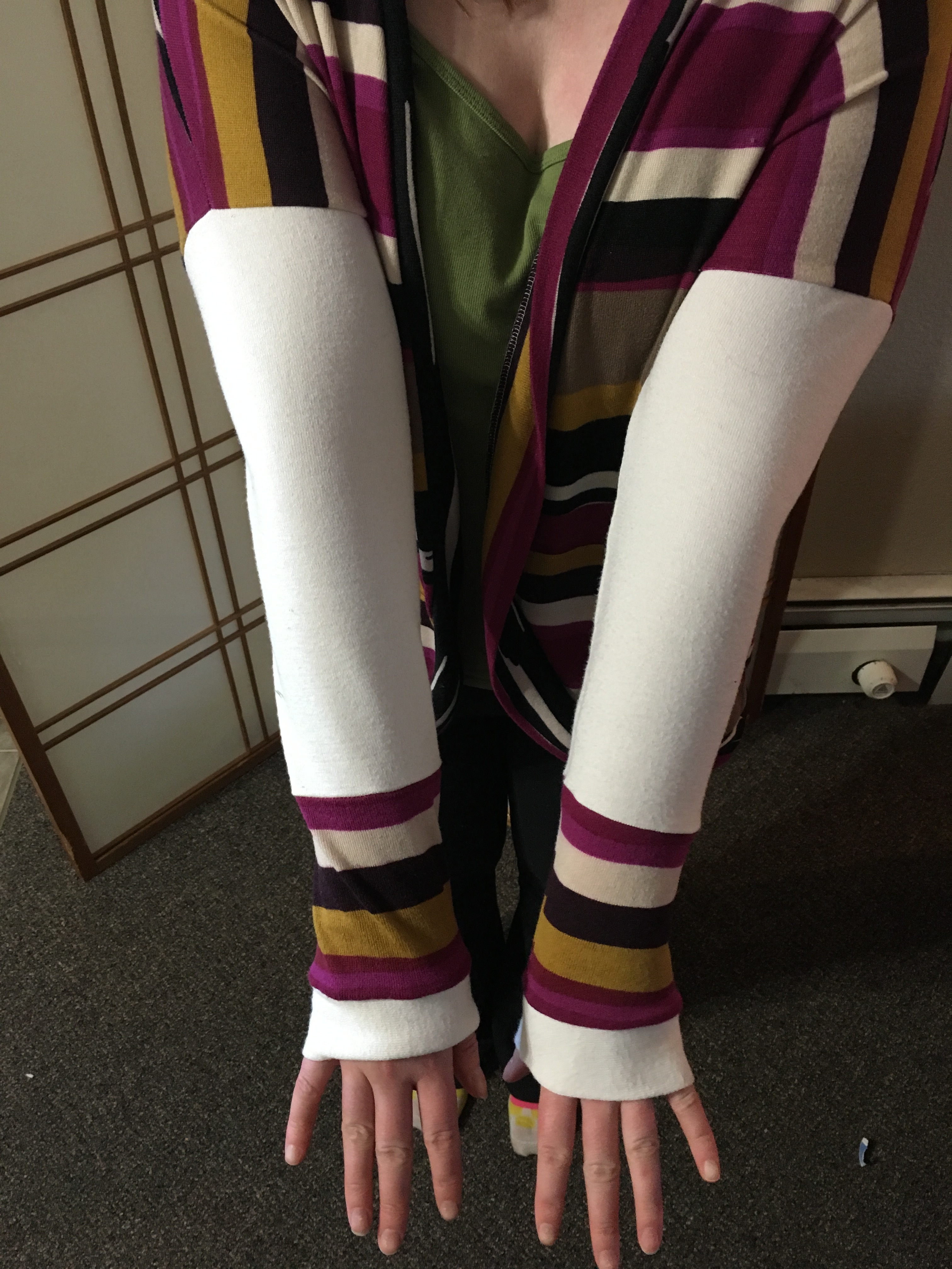 I made some adjustments to the sleeves to allow for colour blocking.