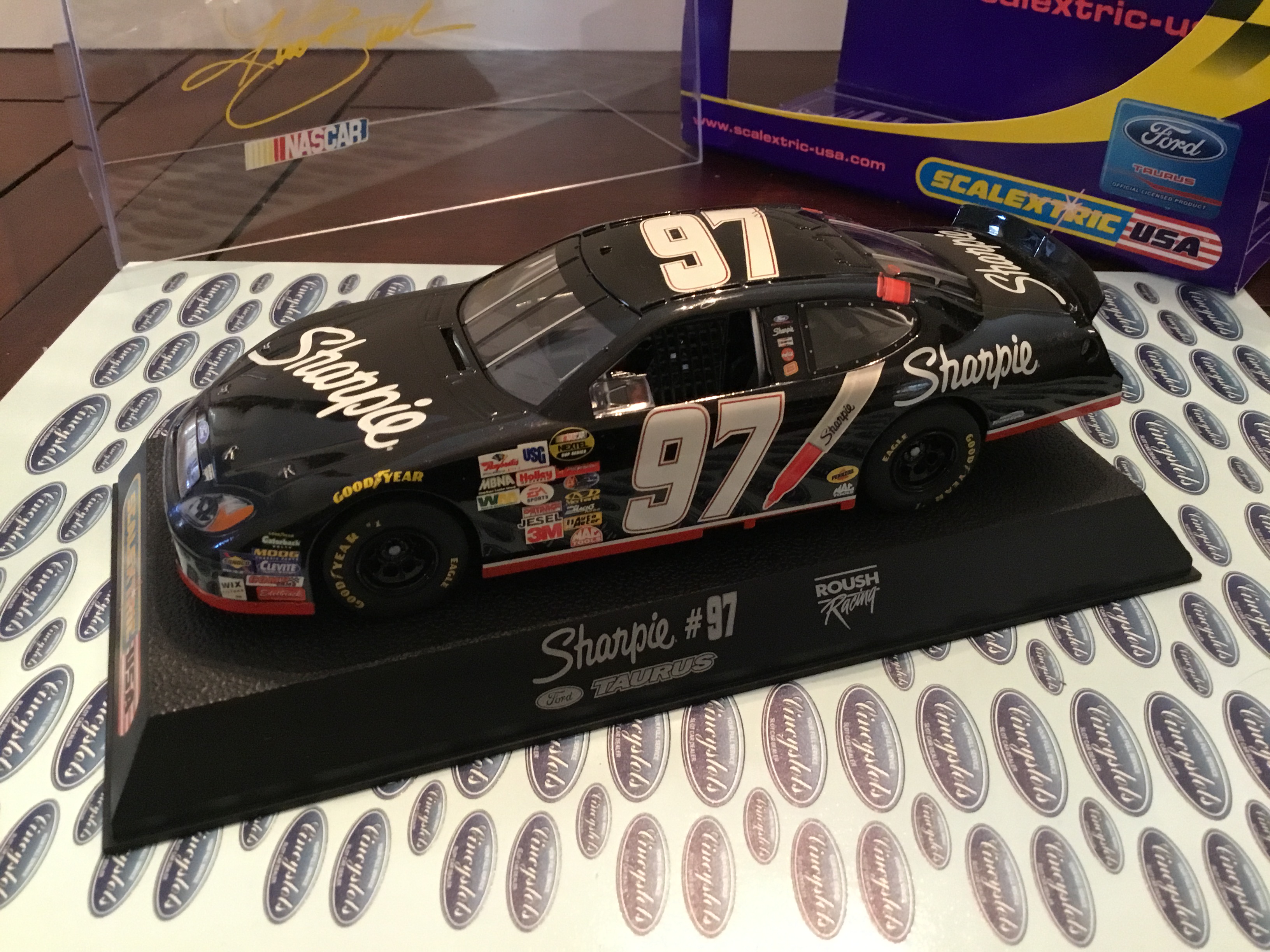 レアScalextric 1/32 NASCAR/'01 FordTaurus Scalextric Nascar C2595 Ford Taurus Sharpie Busch 1/32 Slot Car