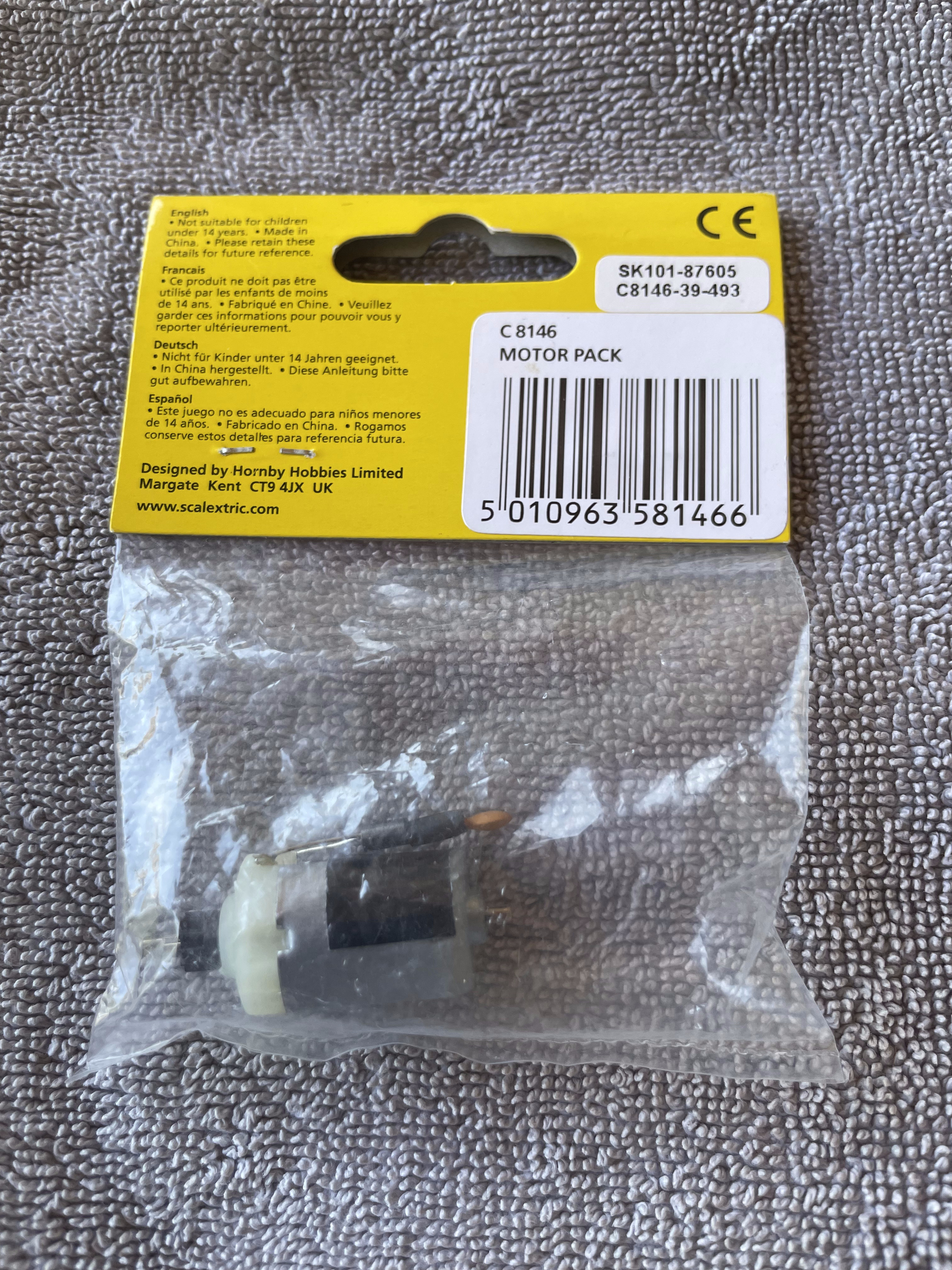 thumbnail image 2 of Scalextric Sport C8329 Quick-Fit Pickup Plates With Braids - Pack Of 8 2 of 3