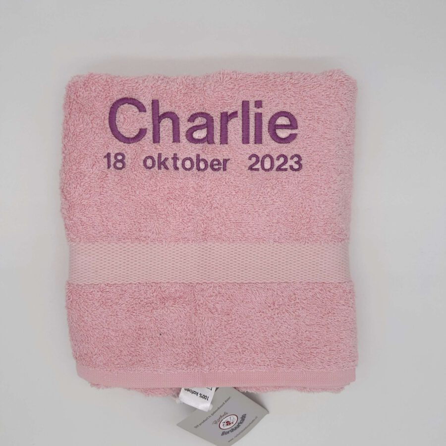Handdoek | met naam | 50 x 100 cm | meerdere kleuren