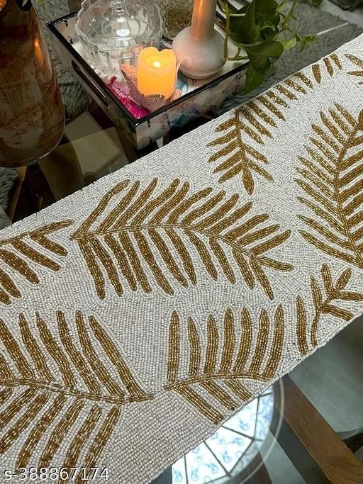 LEAF DESIGN BEADED RUNNER