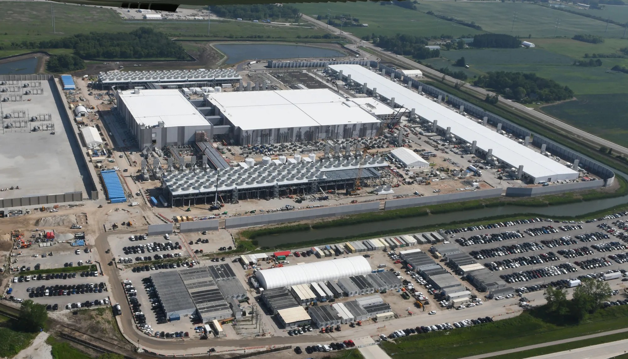 What do 2026 Wisconsin gubernatorial candidates think about data center development?