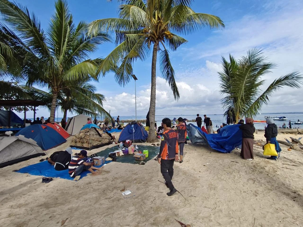 Pemantauan BPBD di Pantai Pulau Beras Basah