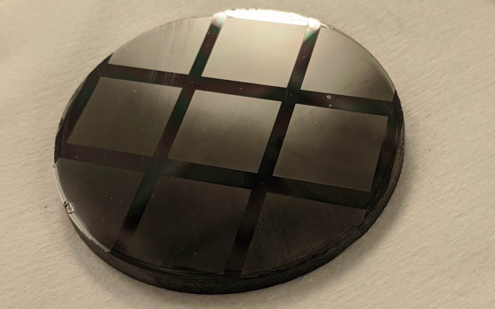 What are the challenges in achieving high uniformity in CZT crystals?