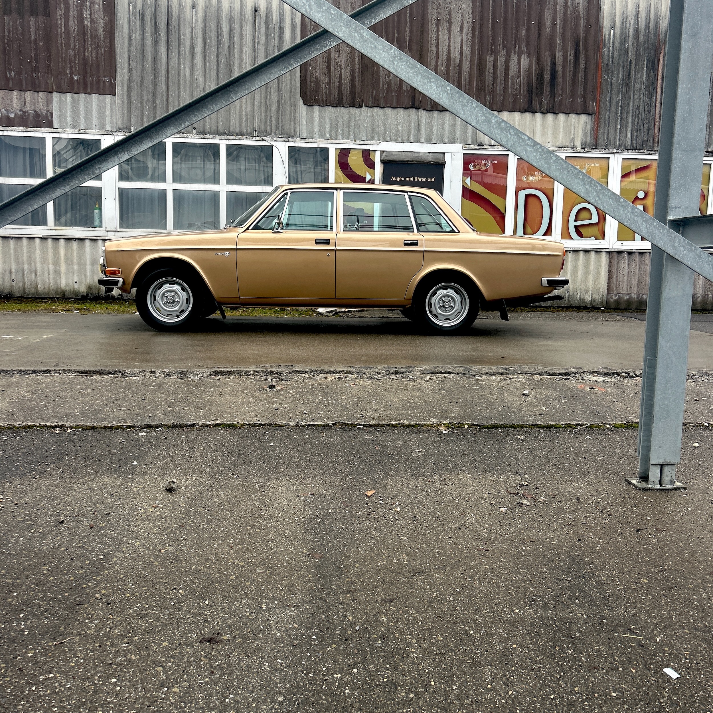Volvo 144 GL - 25