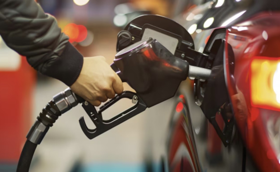 Aunque cae el petróleo, las naftas no bajarán en la Argentina