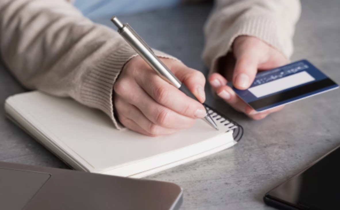 Morosidad: los atrasos de las familias con los bancos empezó a bajar pero siguió en aumento en billeteras virtuales