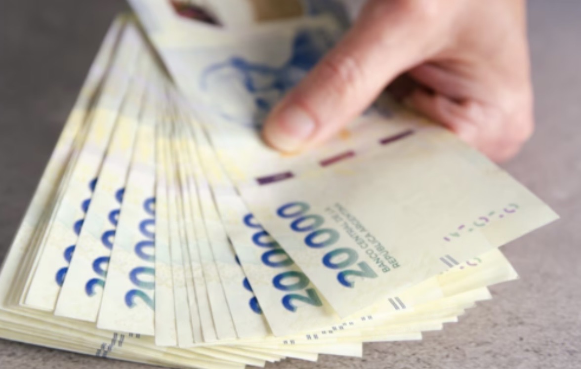 Ocho de cada diez argentinos considera que su salario no le gana a la inflación