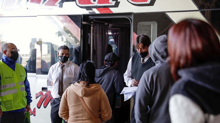 Se implementará el pase sanitario en el transporte en Buenos Aires