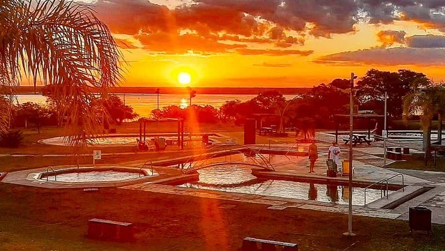 Escapada a las termas de Entre Ríos con el mejor atardecer de la Argentina, ideales para desconectar