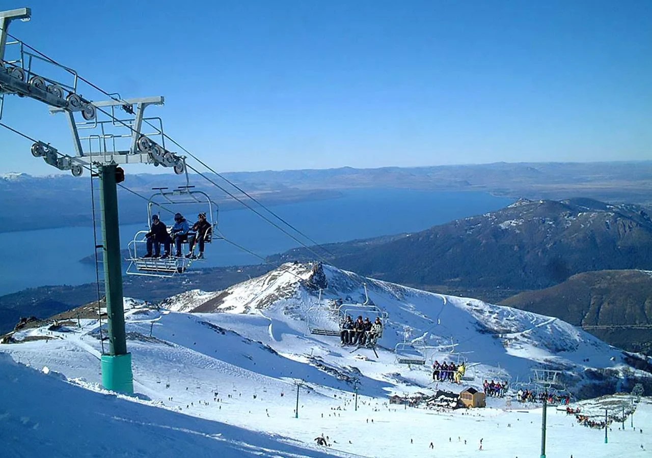 Bariloche redobla su apuesta internacional: foco en Brasil para sostener el récord de vuelos en invierno