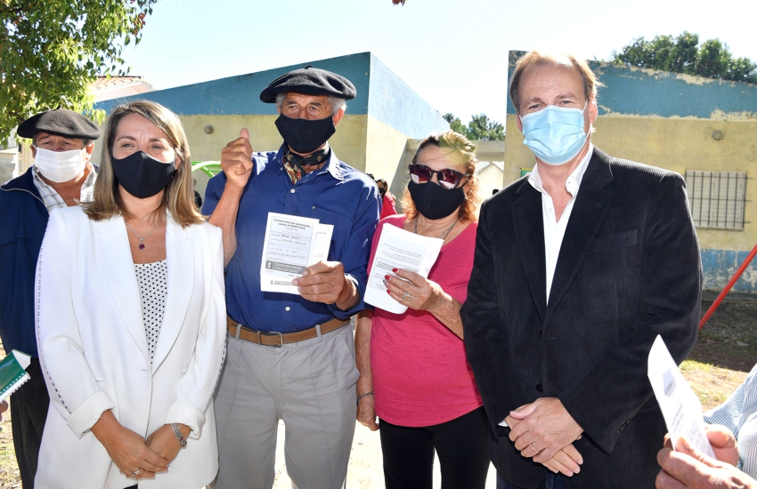 El Gobernador Bordet dijo que se viene vacunando a buen ritmo y anticipó la llegada de más dosis