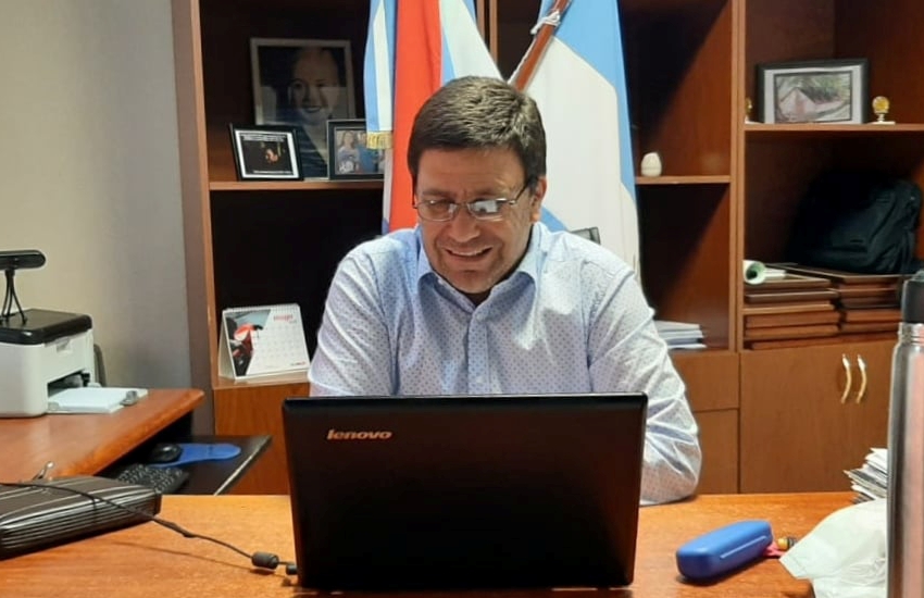 Conti a los comerciantes afectados por las restricciones: “Les agradezco por acompañar”