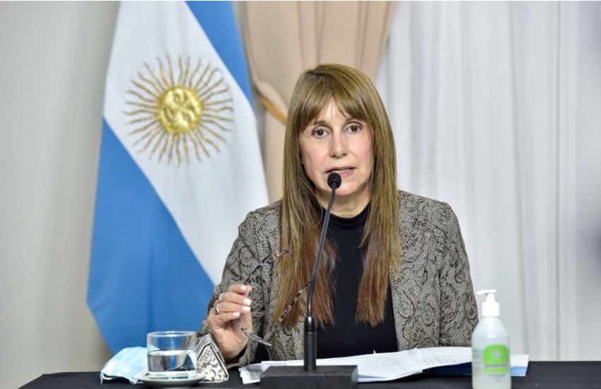 Velázquez “Entre Ríos tiene un servicio sanitario que está de pie, con trabajadores muy comprometidos y haciendo todos los esfuerzos posibles”